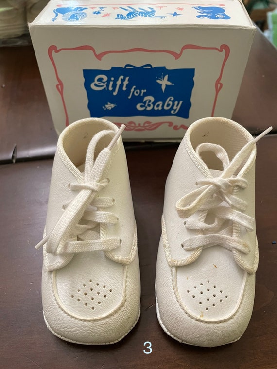 U Pick Vintage Baby Shoes White Classic Style Buster … - Gem