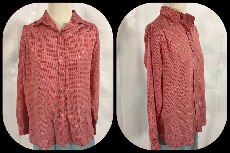 Size 12 1960s era Evan-Picone Lightweight Polyester Blouse with Narrow Pointed Collar Casual Sportswear