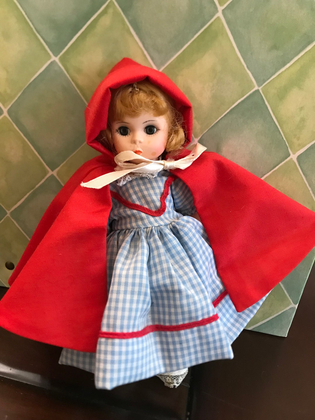 Vintage 1970s Madame Alexander International Dolls
