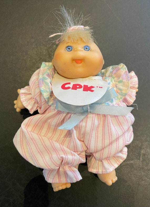 CABBAGE PATCH KIDS DOLL CPK VINTAGE BABY FEEDING SET