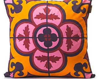 Flower Tile Cushion - Bordeaux