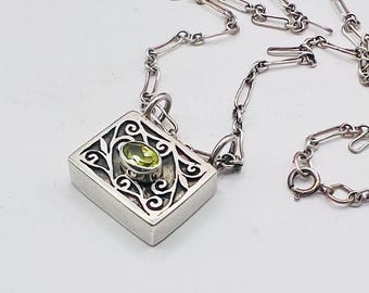 vintage silver container locket necklace 925 sterling silver green peridot poison locket pendant prayer box locket pill box locket jewelry