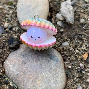 Clam Cute Keychain/Charm