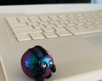 Dogban Beetle Desk Pet