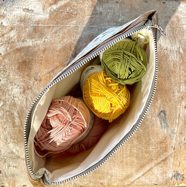 ikabags Zip Pouch