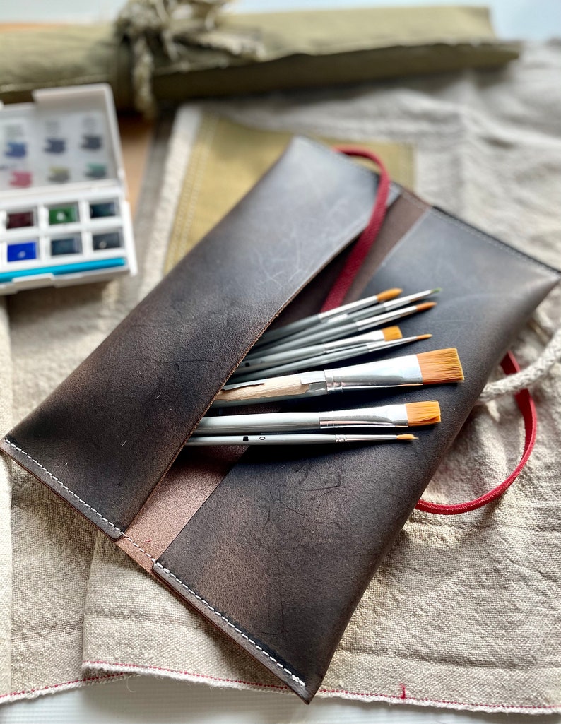 Minimalist Leather case, Brush case, Pencil case, Eyeglass Case, Christmas gift, Gift for her, Gift for him, Gift for women OLD BROWN