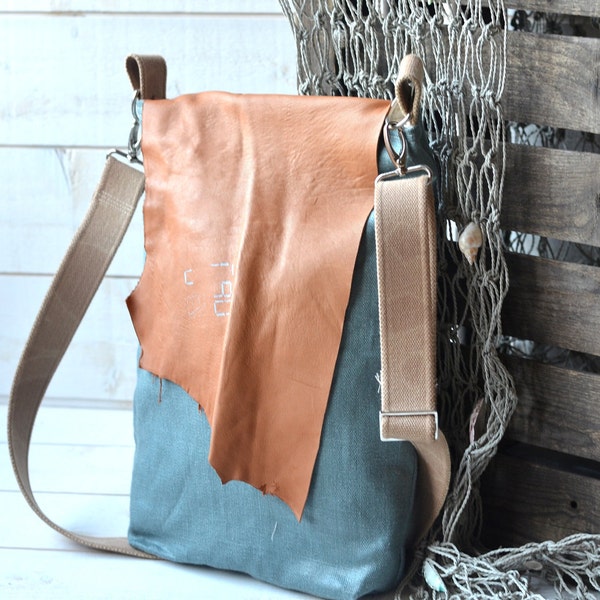 LAST ONE - Recycled Arva dark egg blue linen eco messenger with leather flap