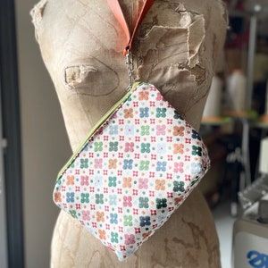 Bolsa con cremallera de tela de tapiz francés, bolsa de cosméticos, bolsa de viaje, bolsa multiusos, regalo para viajeros, regalo de San Valentín ikabags