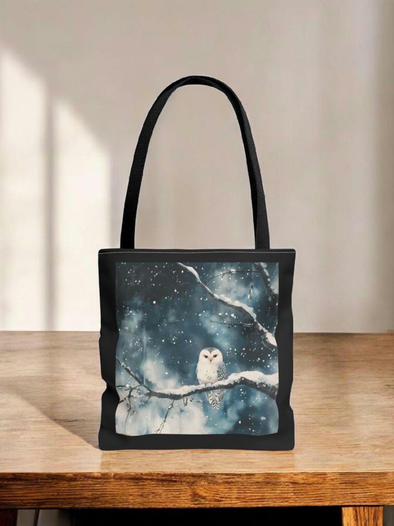 Snowy Owl Tote Bag: gift for nature lovers. Minimal Japanese art, winter spirit, symbol of wisdom. O