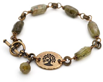 Green garnet tree bracelet, semiprecious stone beads, brass tones, fits 6 1/2 inch wrist, 8 inches long