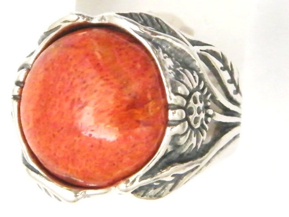 Items similar to Silver ring set with coral , silver rings, coral ring ...