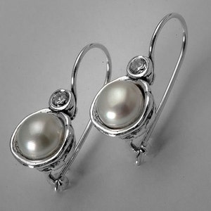 Silver earrings / pearls earrings for women / dangle earrings / earrings etsy