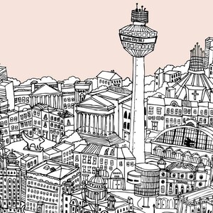 Op de afbeelding: Een zwart-witte lijntekening van een stadsbeeld met een radiotoren in het midden. De toren heeft de tekst "Radio City 96.7" erop. De tekening omvat verschillende gebouwen, waaronder een kathedraal, een markt en een hoog gebouw met een klokkentoren.