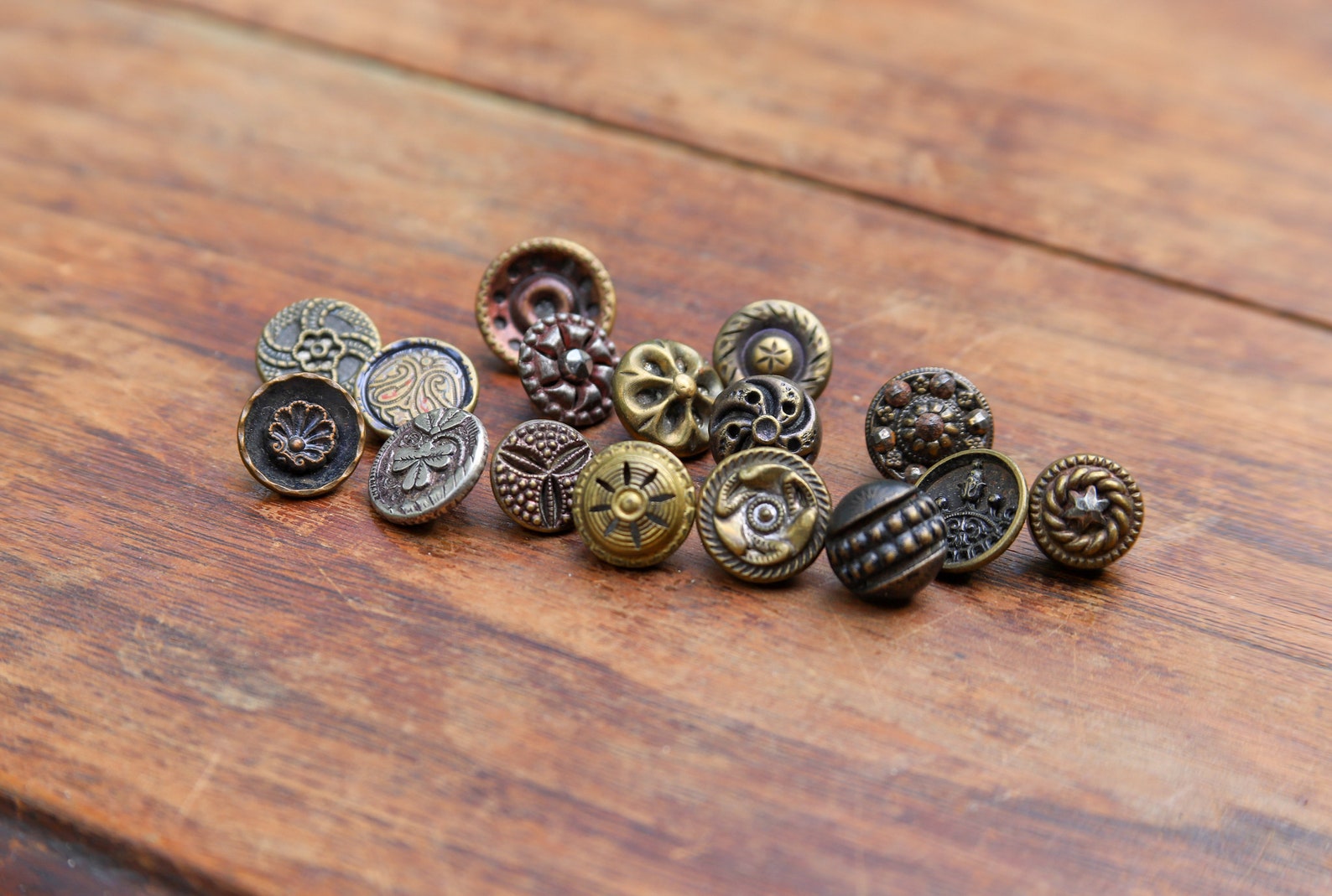 Victorian Era Metal Buttons 1800s Buttons Lot of 16 1 Etsy