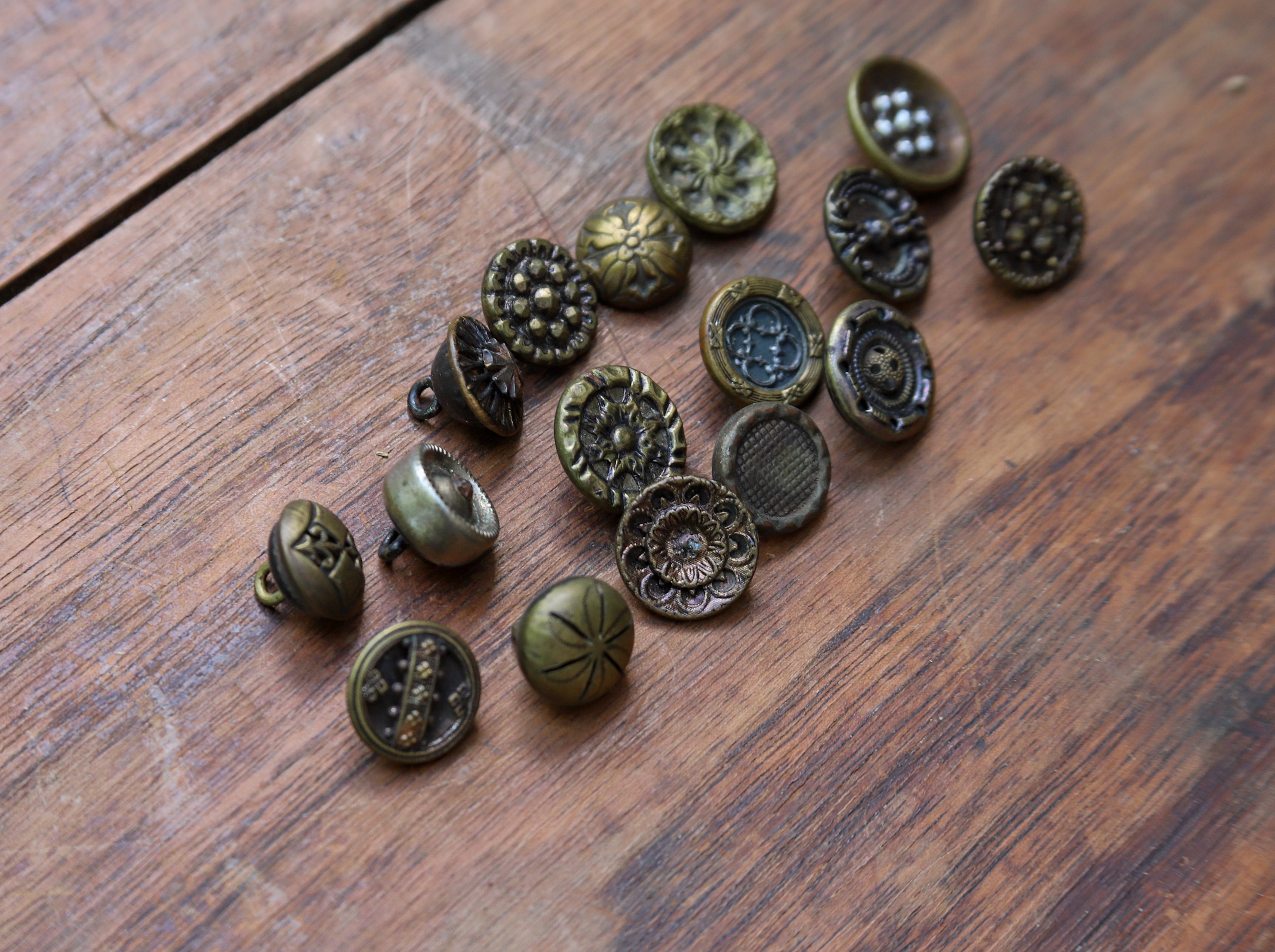 Victorian Era Metal Buttons 1800s Buttons Lot of 16 2 Etsy