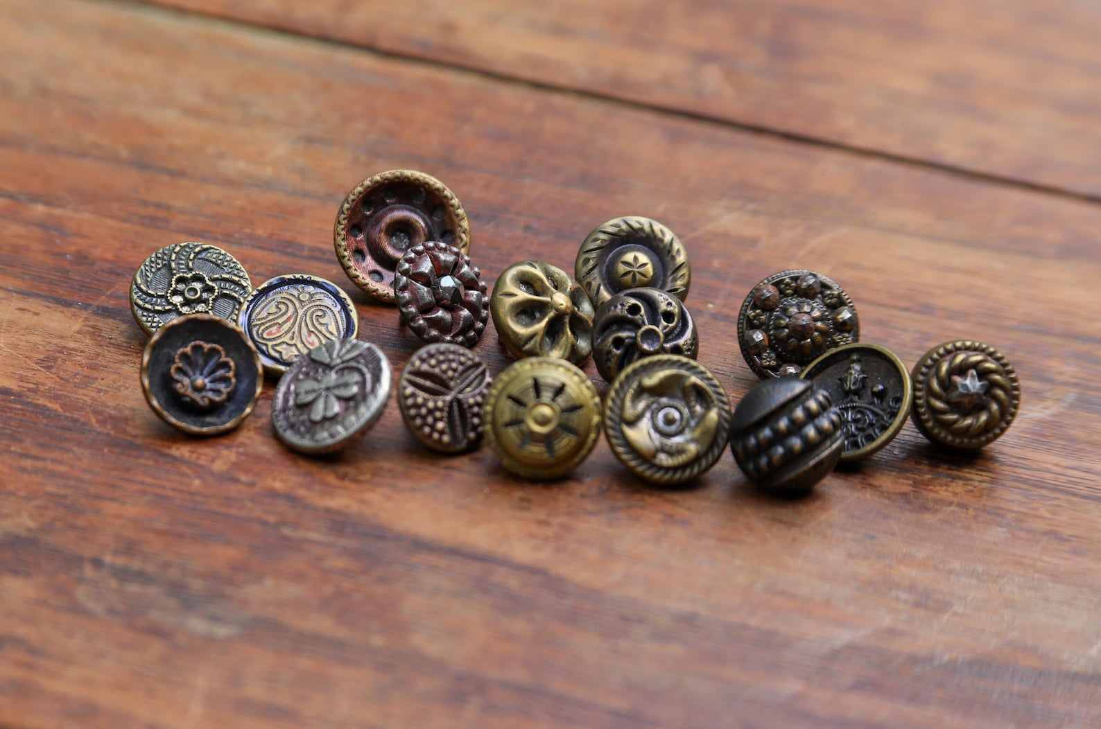 Victorian Era Metal Buttons 1800s Buttons Lot of 16 1 Etsy