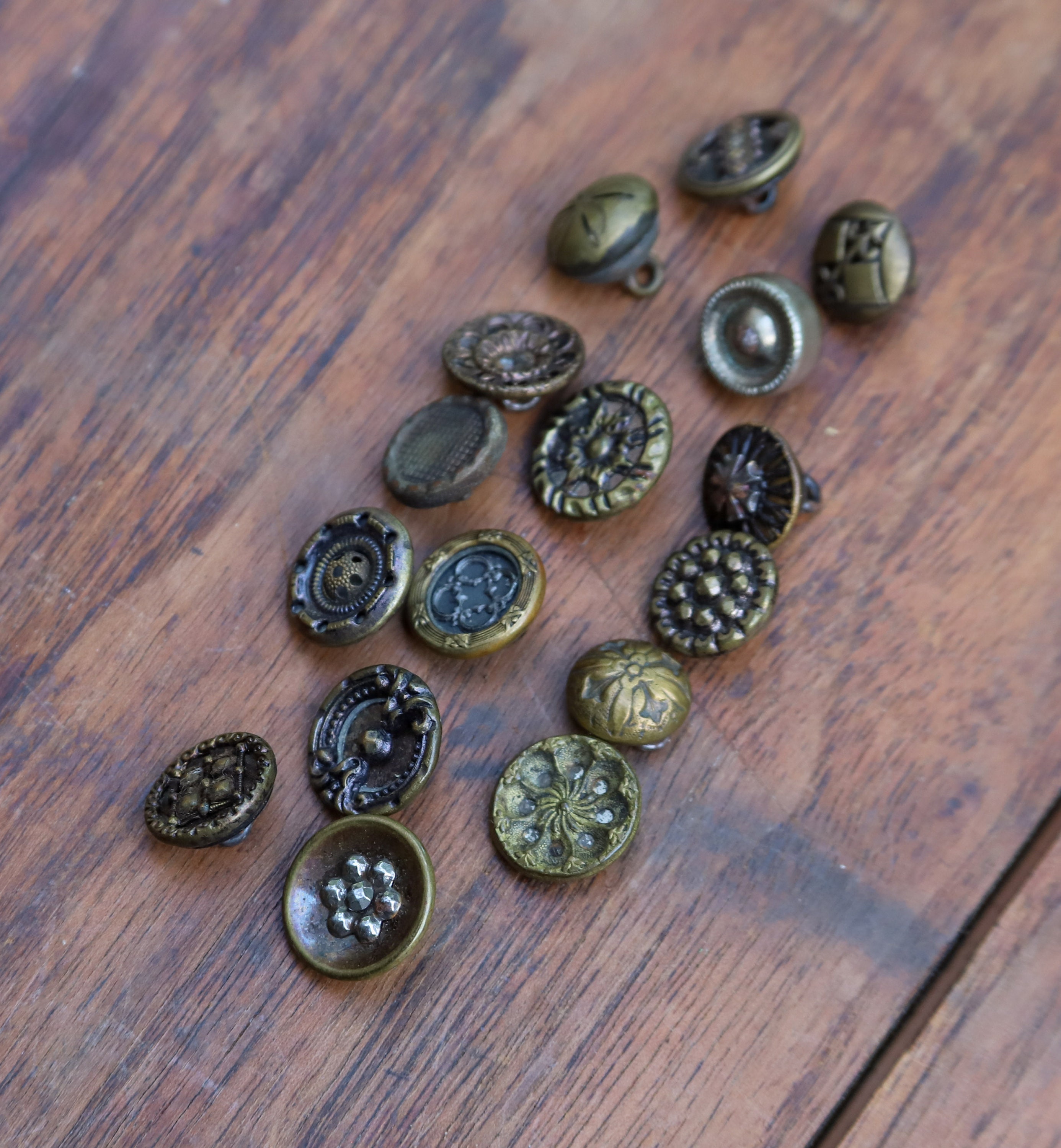 Victorian Era Metal Buttons 1800s Buttons Lot of 16 2 Etsy