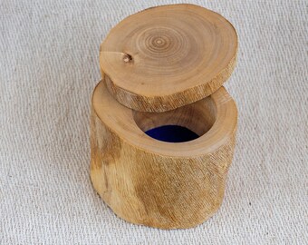 Stump box ring holder wedding stash box