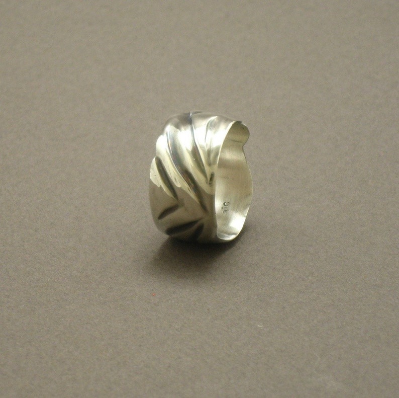 Sterling Silver Waves Ring image 7