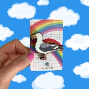 Wooden seagull brooch