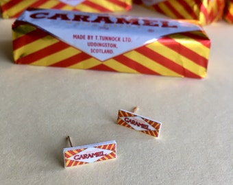 Scottish caramel wafer earring set