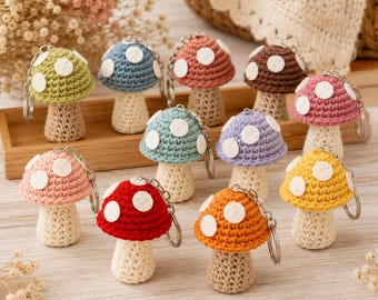 Wzór na szydełkowe miniaturowe grzybki w formacie PDF, brelok amigurumi, samouczek na zawieszkę do torebki