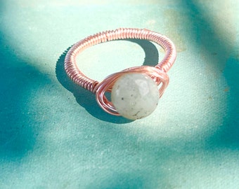 Wire wrapped labradorite ring in rose gold