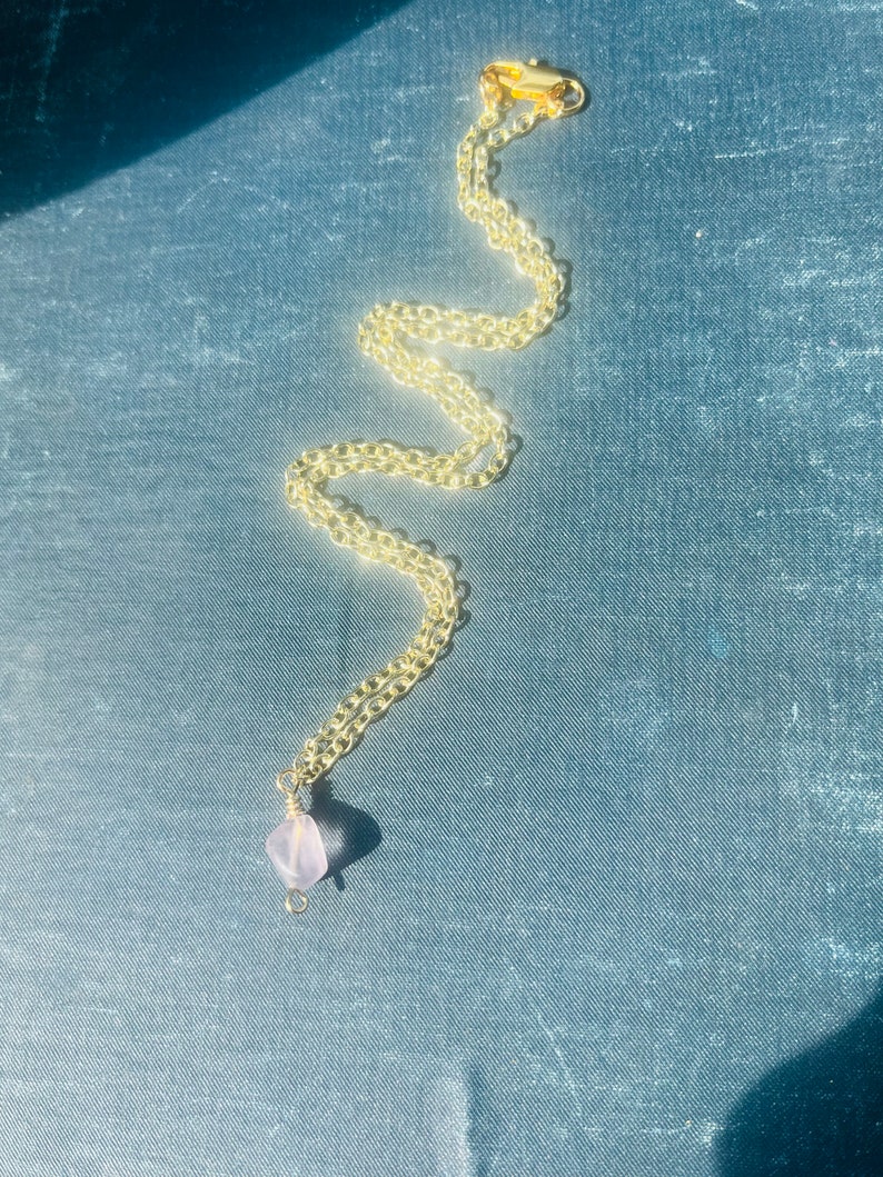Single purple fluorite stone gold necklace image 3
