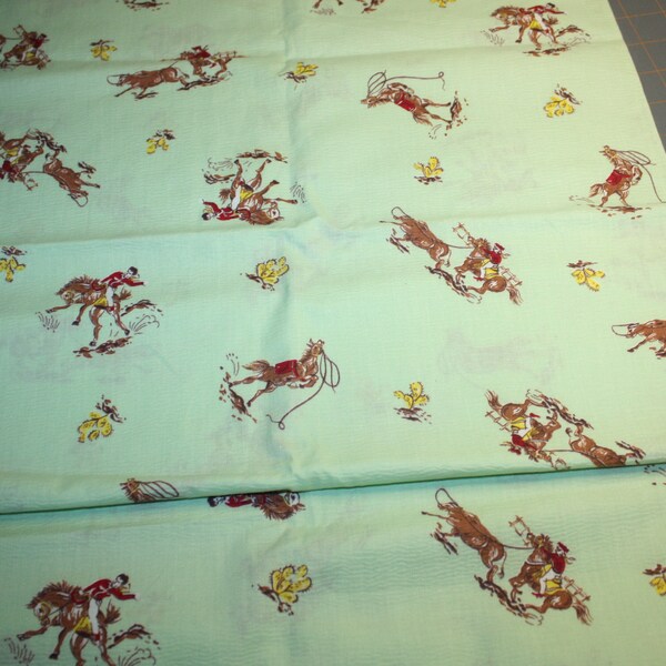 Vintage  35.5" Wide Cowboy Western Rodeo Roping Cattle Green Seersucker Textured Fabric 2 Pieces