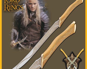 Knives of Legolas Greenleaf Replica: Officially Licensed Lord of the Rings Elven Collectible