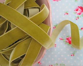 Sweet Pea Green Velvet Ribbon - 3/4 inch - 1 Yard