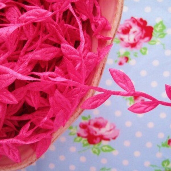 Leaf Garland Ribbon - Fuchsia - 1 inch - 1 Yard