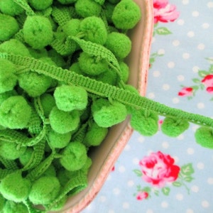 Pom Pom Trim Green Apple Dangling - 1/2 inch Ball Fringe - 1 Yard