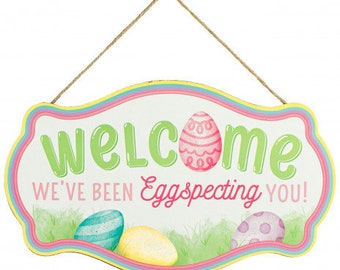 12" Scalloped Wood Sign: Welcome EGGspecting You