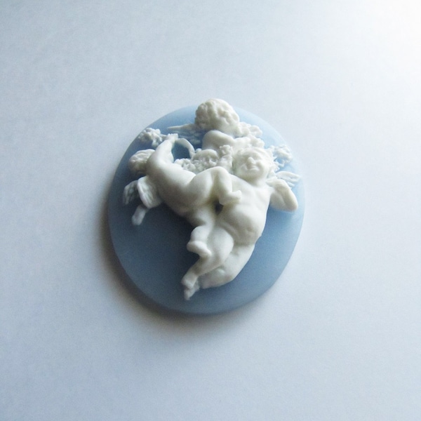 Blue Cherub Resin Cameo 25x18mm