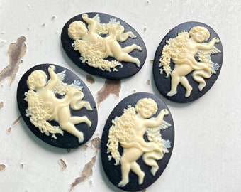 Cherub Cameos in Black and Ivory 25x18mm