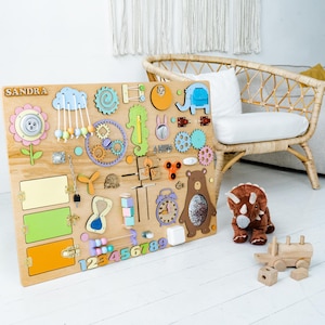 Tableau occupé personnalisé pour tout-petit, tableau d'activités, cadeau personnalisé, jouet Montessori, cadeau pour tout-petit, cadeau d'anniversaire, cadeau de Noël