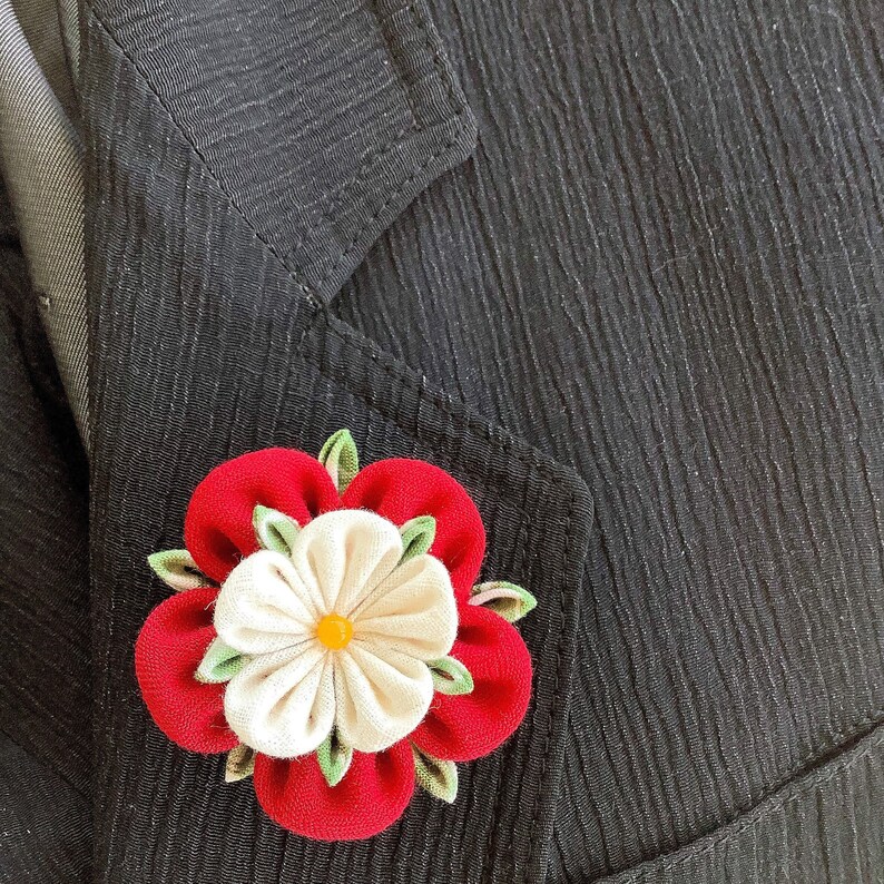 Mens Lapel Pin Flower Lapel Pin Red Lapel Flower Tudor Rose Etsy