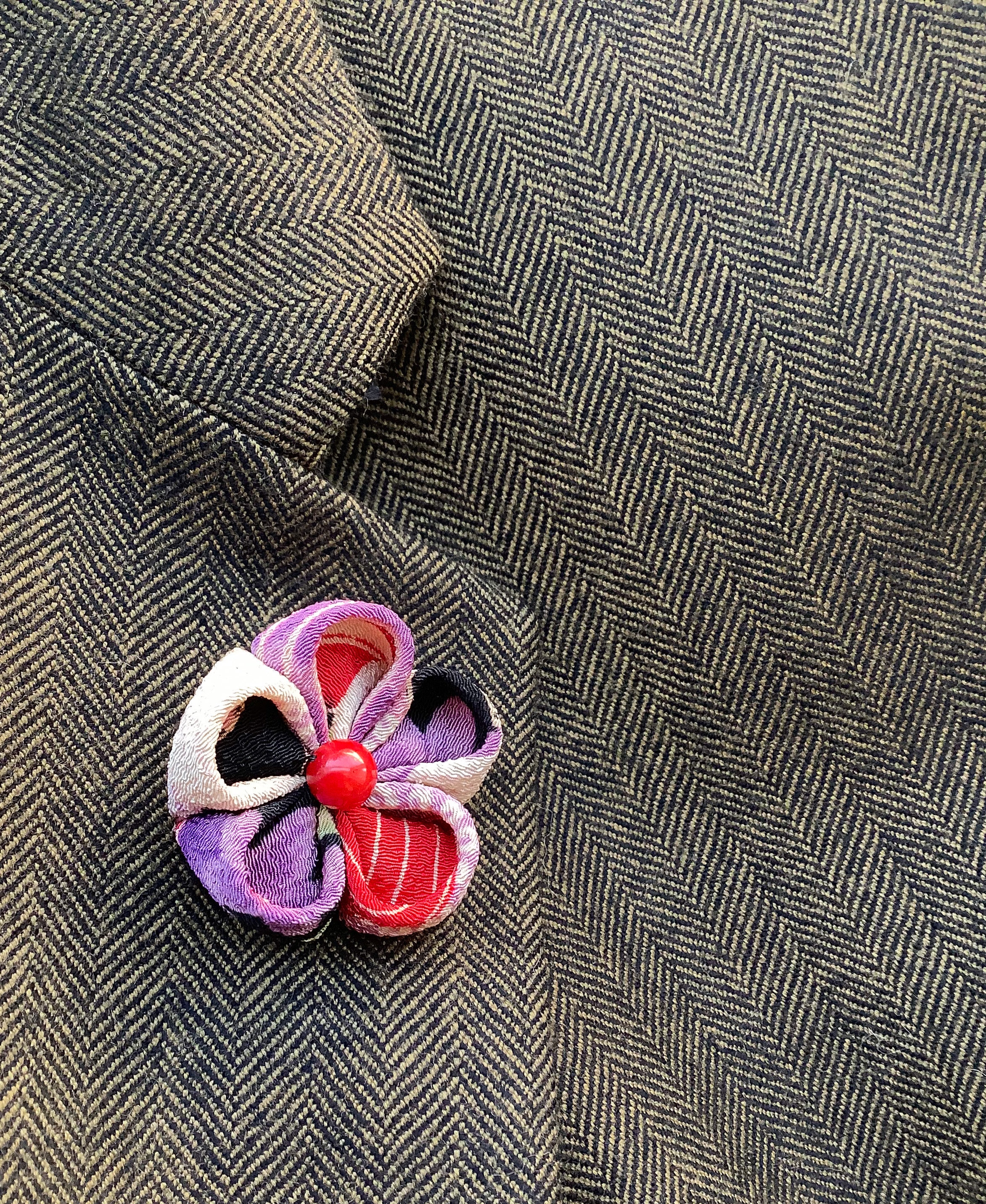 Lapel Pins Mens Plum Flower Ume Kanzashi Brooch Silk Colorful