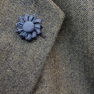 Gray Lapel Pins Mens Lapel Pin Flower Lapel Pin Small Dark Gray Silk Lapel Flower Kanzashi Brooch Wedding Boutonniere Groomsman Gift Women