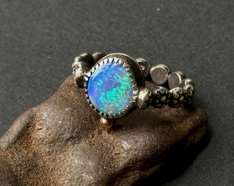 Ocean Vibes 1.1ct Australian Lightning Ridge Crystal Opal Gem Sterling Silver Ring with 14k Gold Accent, Forget-Me-Not Band, Size 7