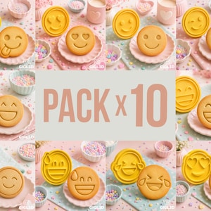 Puede incluir: Una colección de diez galletas con caras sonrientes con diversas expresiones, incluyendo guiños, risas y ojos de corazón. Cada galleta está sobre un plato rosa pequeño, rodeada de chispas coloridas y elementos decorativos. Se muestra el texto "PACK x 10".
