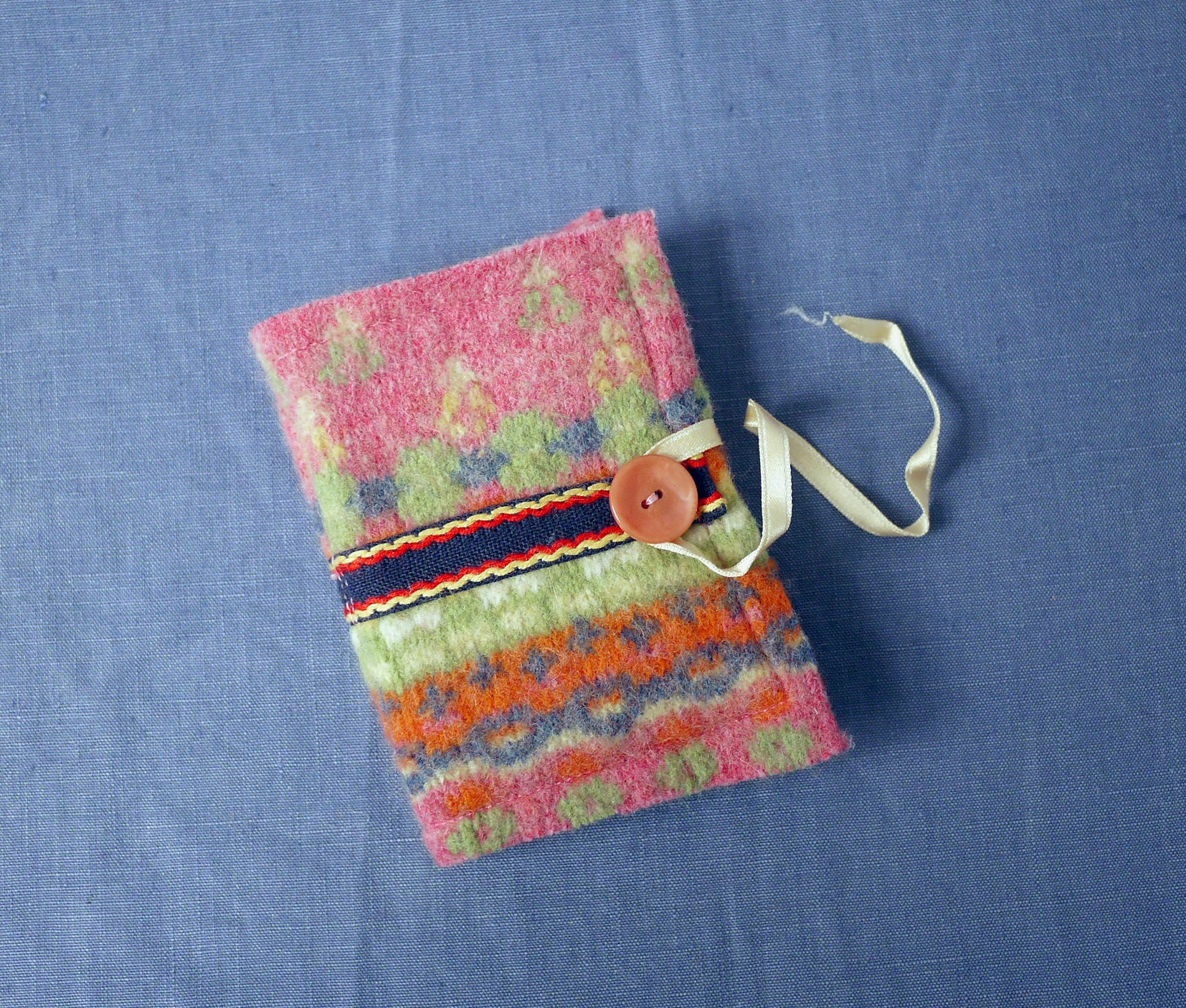 Rose, orange et vert à motifs en laine feutrée à l’aiguille cas, tissu récupéré à l’aiguille organisateur Rose, orange et vert à motifs en en en laine feutrée à l’aiguille cas, tissu récupéré à l’aiguille organisateur f79615