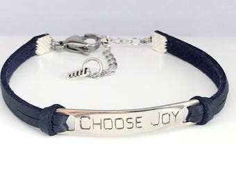 Pulsera de cuero grabada "Elige la alegría", joyería de amistad espiritual, cuero personalizado