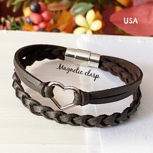 Geflochtenes Lederarmband mit silbernem Herz, Layered Love Armband
