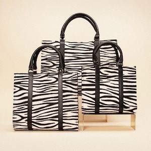 Bolso con estampado de cebra hecho a mano, bolso de piel de becerro con asa superior, bolso de diseñador, bolso de lujo, bolso con estampado animal, bolso de leopardo, bolso de piel de vacuno negra.