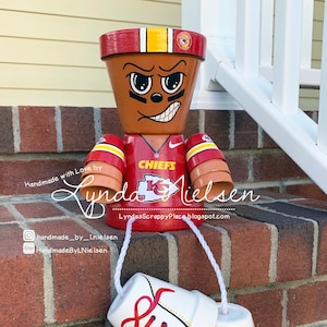 Clay Pot FOOTBALL TEAM PLAYER, Customized Clay Pots,  Hand Painted Terra Cotta Pots, Pot Heads