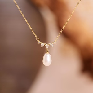 Natural Pearl Necklace, Bridal Jewelry, Wedding Necklace with Diamond, Bridesmaid Gift, Daily Pearl Necklace, Mothers Necklace, Gift for her
