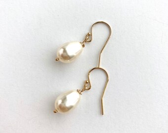 14kt Gold filled IVORY Swarovski teardrop pearl Earrings, Pearl Bridesmaid Earrings, Bridesmaid gift, Pearl Jewelry, Pearl Gift