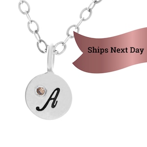 Collar con dije de inicial y piedra de nacimiento, collar con letra personalizada, plata esterlina minimalista para mamá, regalo perfecto para ella, abuela Mimi